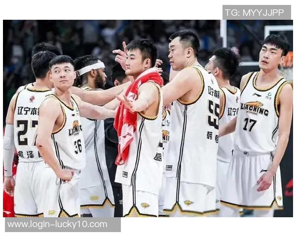CBA季后赛辽宁队对阵新疆队第三场精彩对决全景回顾与分析 CBA季后赛辽宁队对阵新疆队第三场精彩对决全景回顾与分析