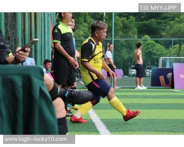 南京足球队在洲际杯中的个人能力亮点分析与点评